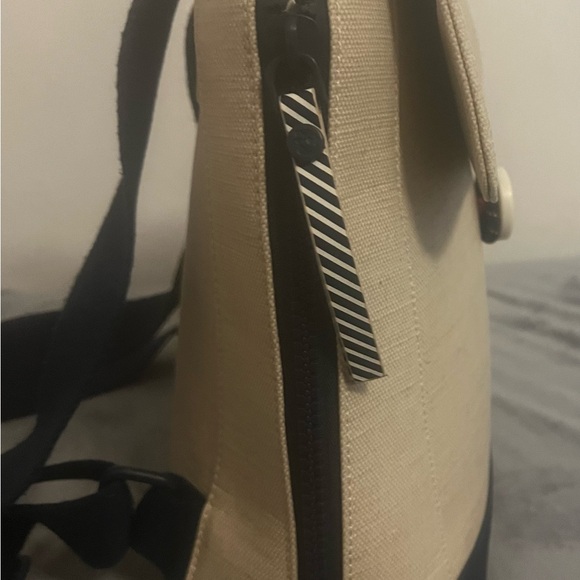 Great condition!Spartina 449 Armada beige backpack in weather resistant material - Picture 6 of 16